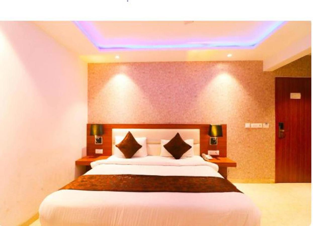 Hotel Wowstops-Clark Near Delhi Airport Nowe Delhi Zewnętrze zdjęcie